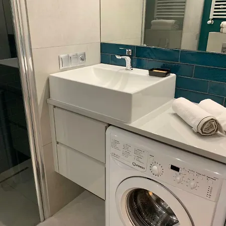 Apartmentsun Parrot *